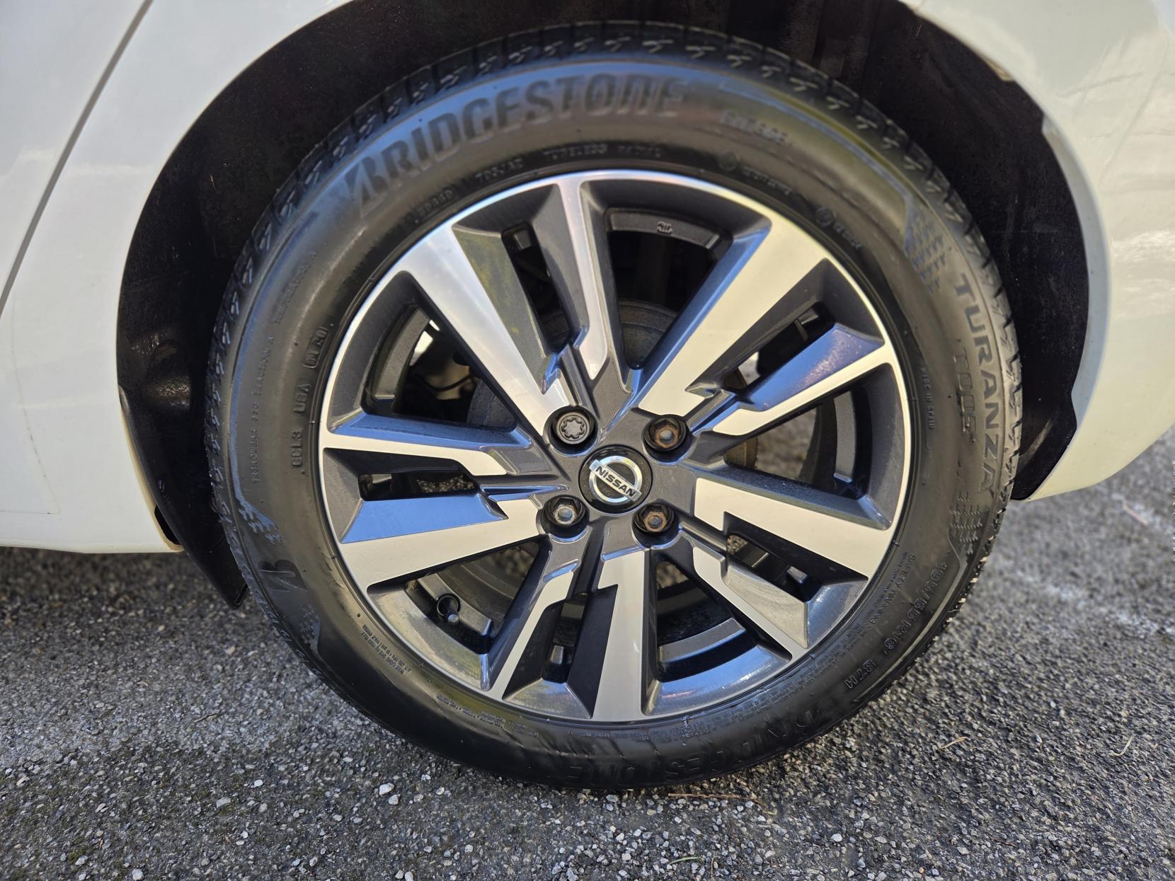 Nissan Micra 1.0 IG-T Tekna Hatchback 5dr Petrol XTRON Euro 6 (s/s) (100 ps)