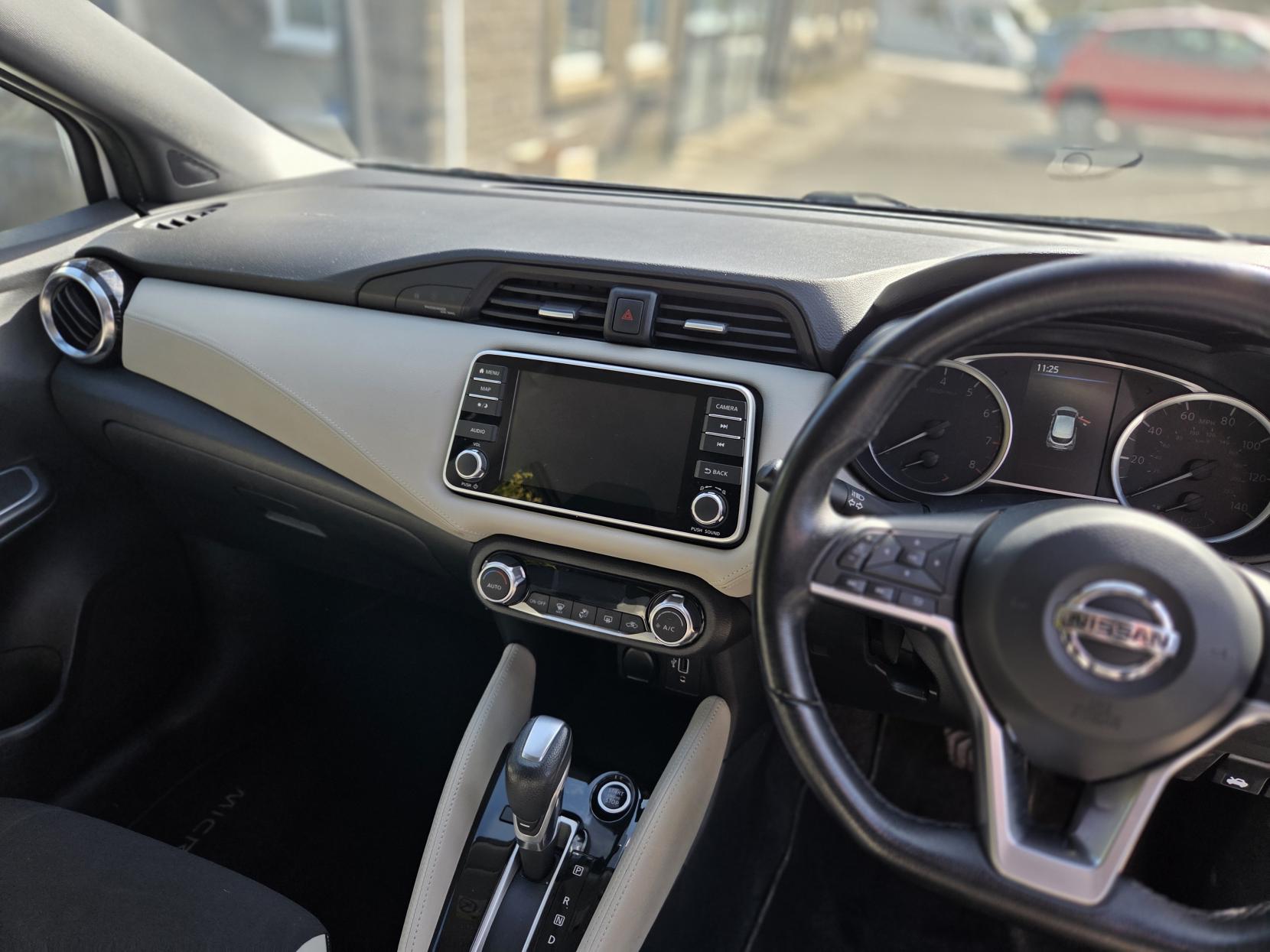 Nissan Micra 1.0 IG-T Tekna Hatchback 5dr Petrol XTRON Euro 6 (s/s) (100 ps)