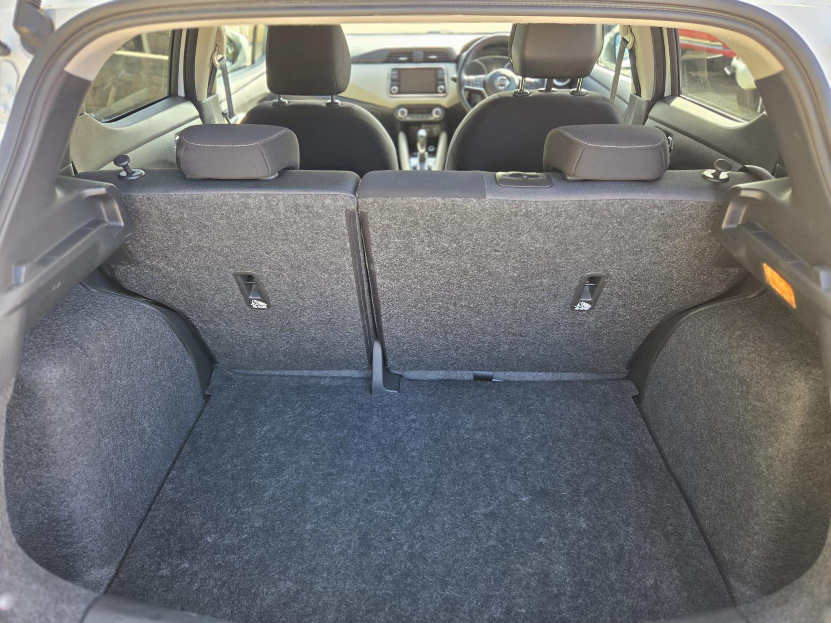 Nissan Micra 1.0 IG-T Tekna Hatchback 5dr Petrol XTRON Euro 6 (s/s) (100 ps)