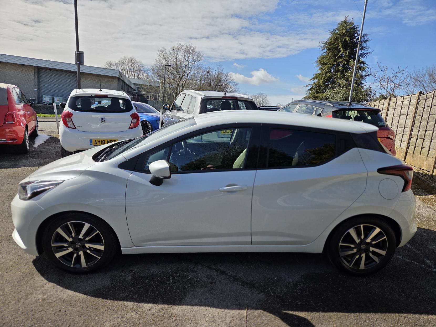 Nissan Micra 1.0 IG-T Tekna Hatchback 5dr Petrol XTRON Euro 6 (s/s) (100 ps)