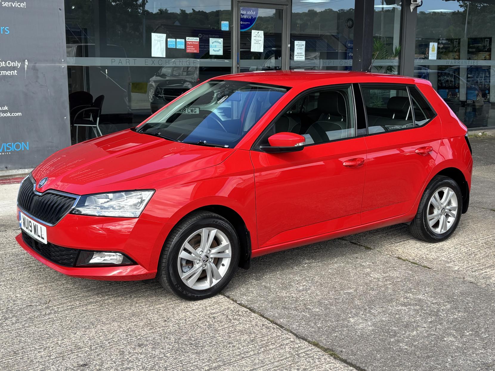 2019 Skoda Fabia — photo 1 of 5