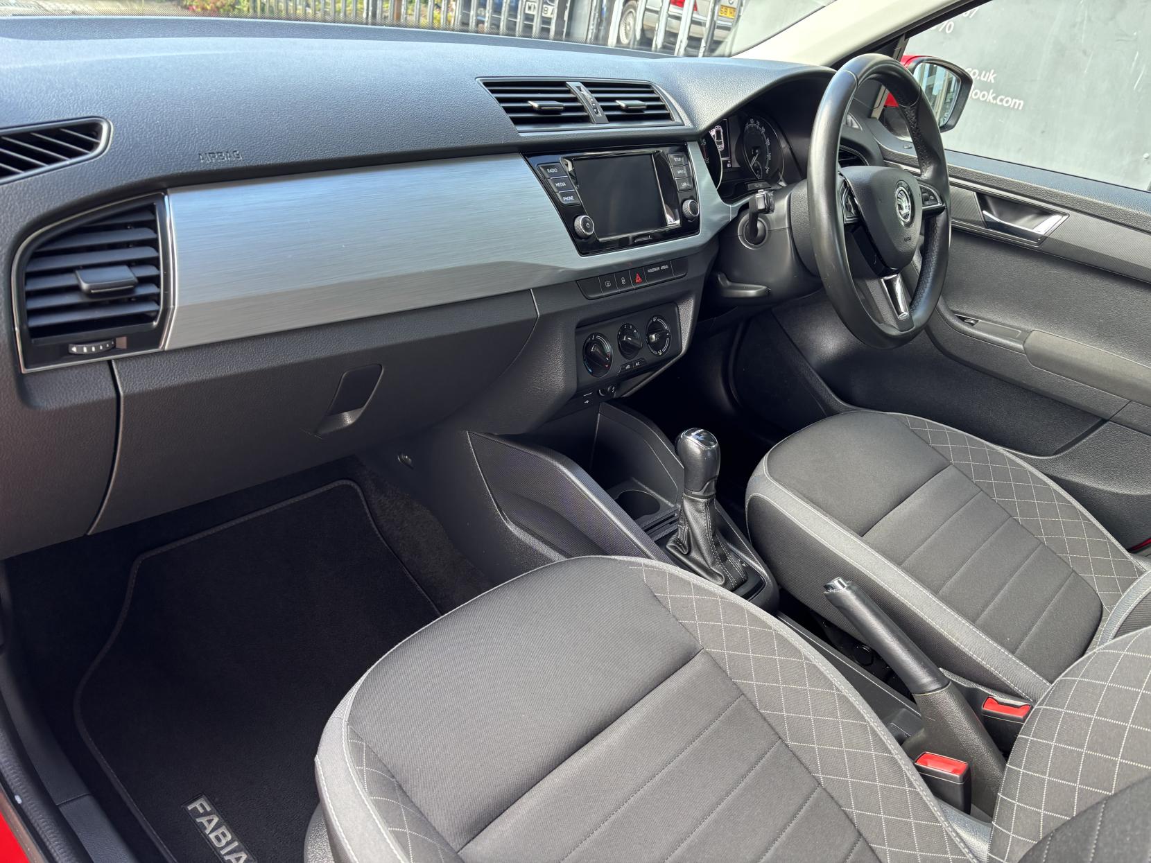 2019 Skoda Fabia thumbnail 23