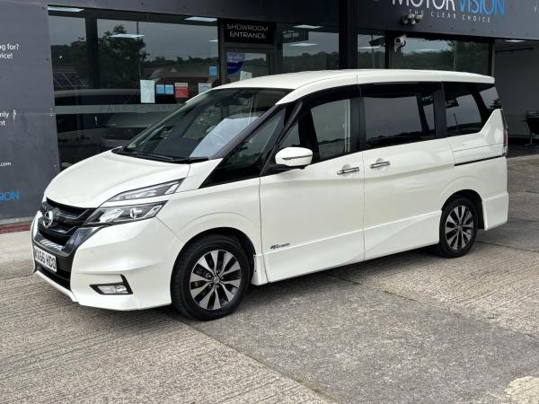 Nissan Serena 2.0 2.0 Hybrid Highway Star