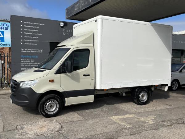 Mercedes-Benz Sprinter LUTON AUTOMATIC 2.0 315 CDI Progressive 2dr Diesel Manual RWD L2 Euro 6 (s/s) (150 ps)