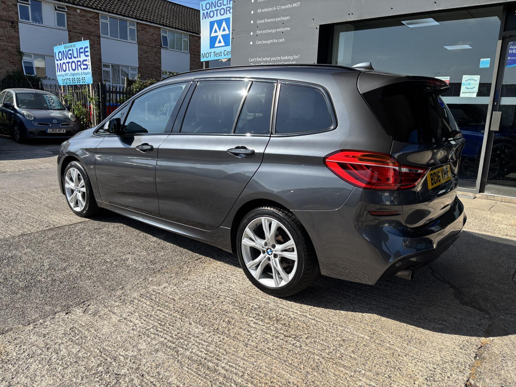 2016 BMW 2 Series thumbnail 10