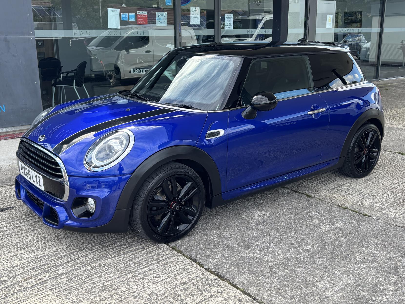 Mini Hatch
