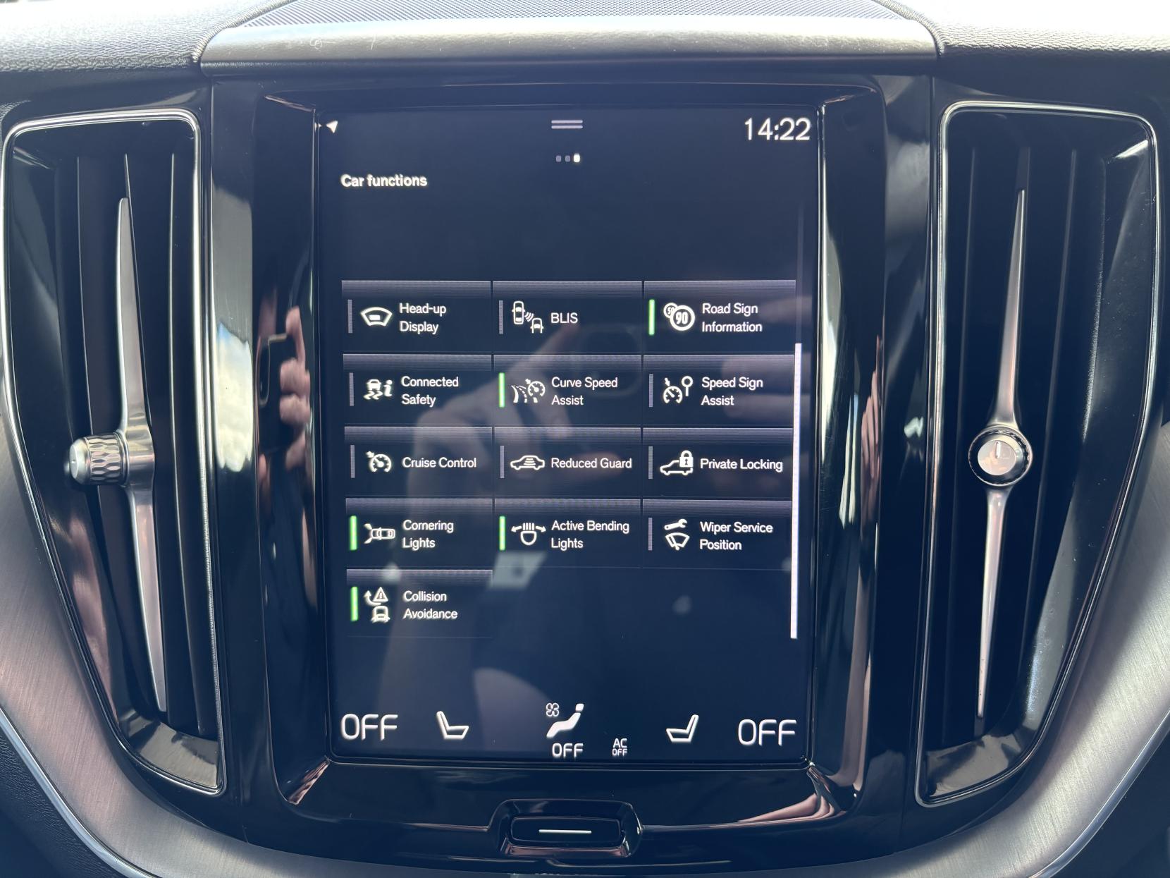 2019 Volvo XC60 thumbnail 20