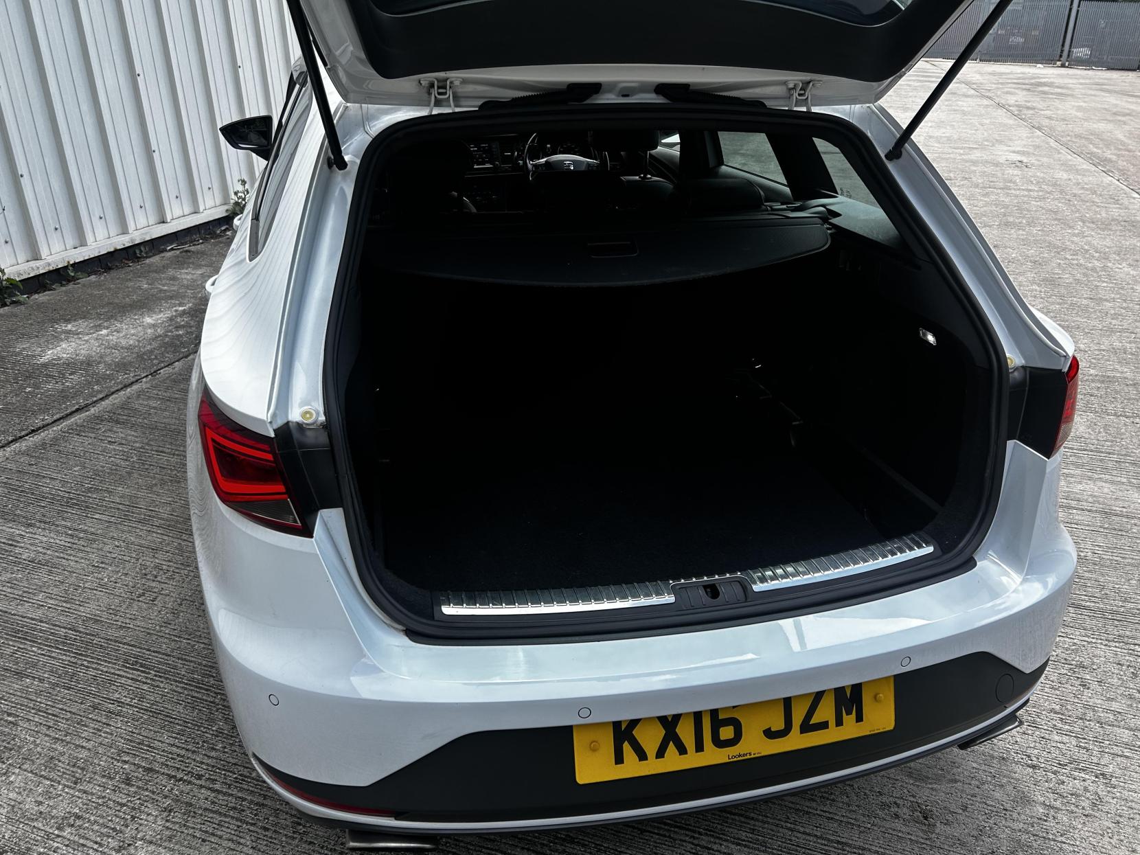SEAT Leon 2.0 TSI Cupra 290 Sport Tourer 5dr Petrol DSG Euro 6 (s/s) (290 ps)