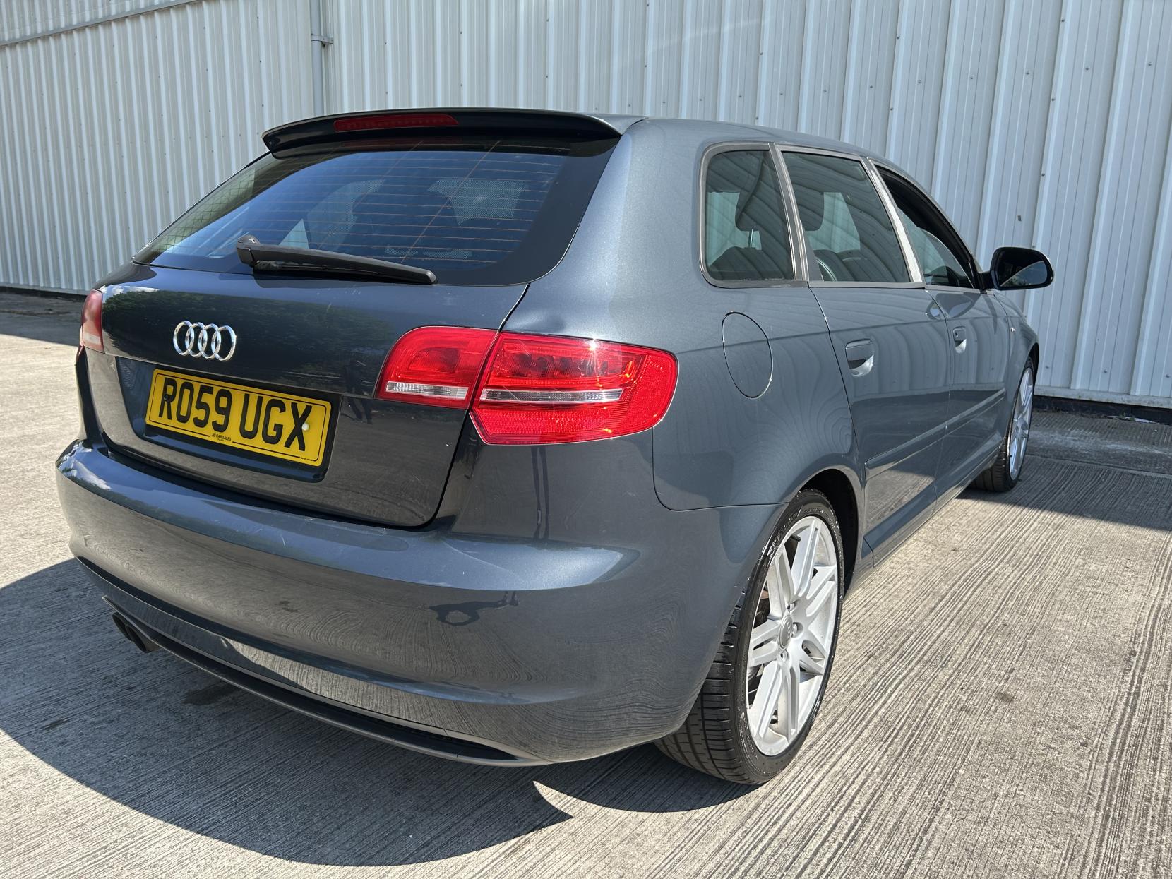 Audi A3 1.8 TFSI S line Sportback 5dr Petrol S Tronic Euro 4 (160 ps)