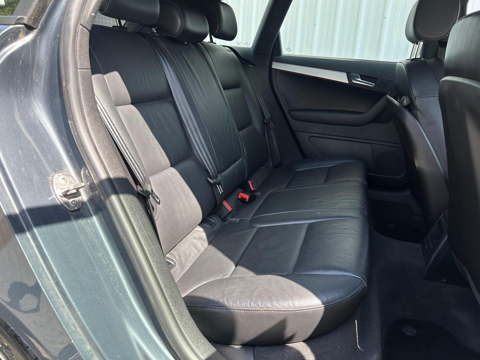 Audi A3 1.8 TFSI S line Sportback 5dr Petrol S Tronic Euro 4 (160 ps)