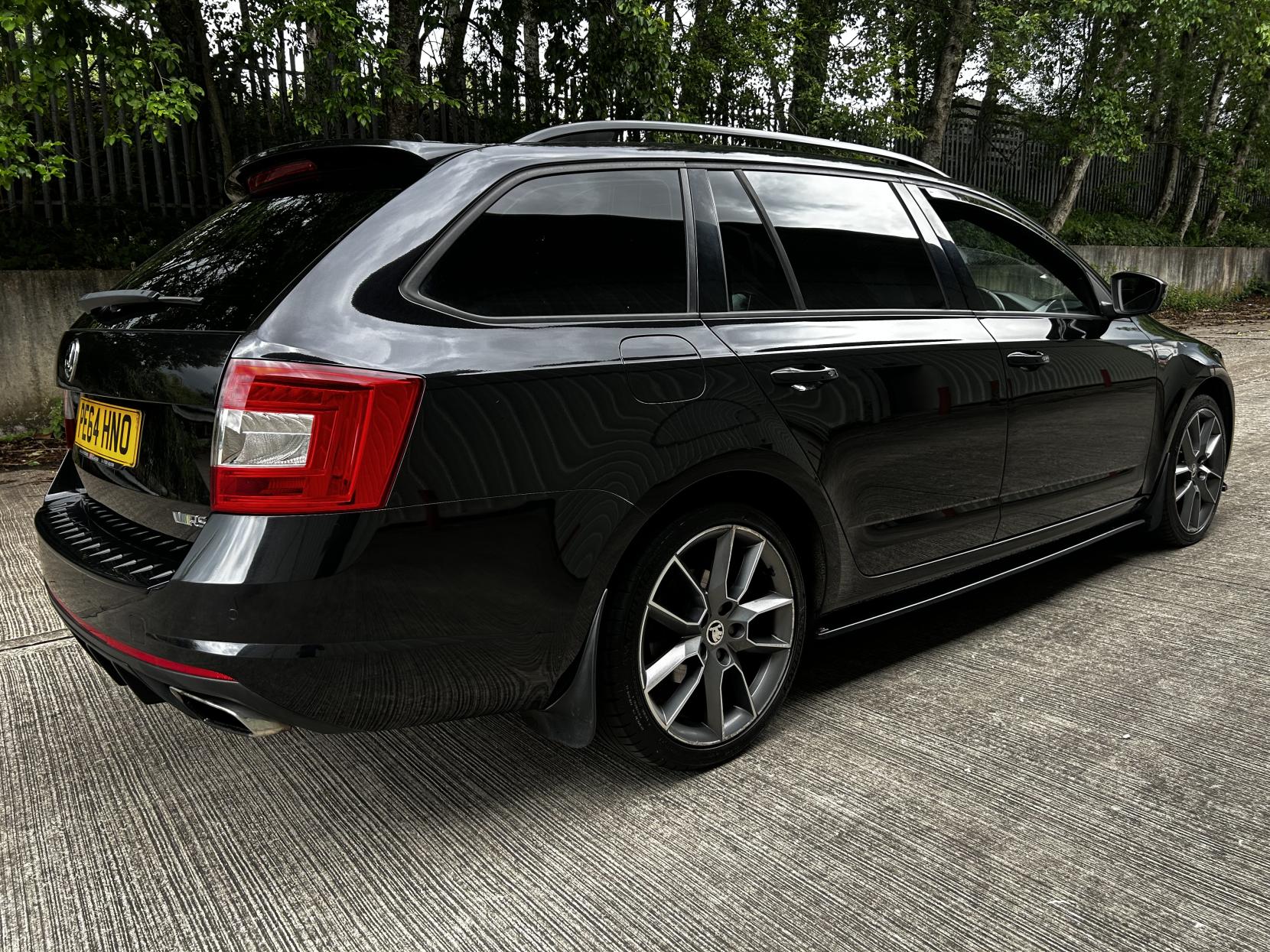 Skoda Octavia 2.0 TFSI vRS Estate 5dr Petrol DSG Euro 6 (s/s) (220 ps)