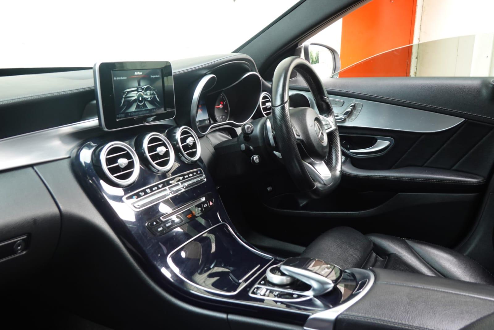 Mercedes-Benz C Class 2.1 C220d AMG Line (Premium) Saloon 4dr Diesel 7G-Tronic+ Euro 6 (s/s) (170 ps)