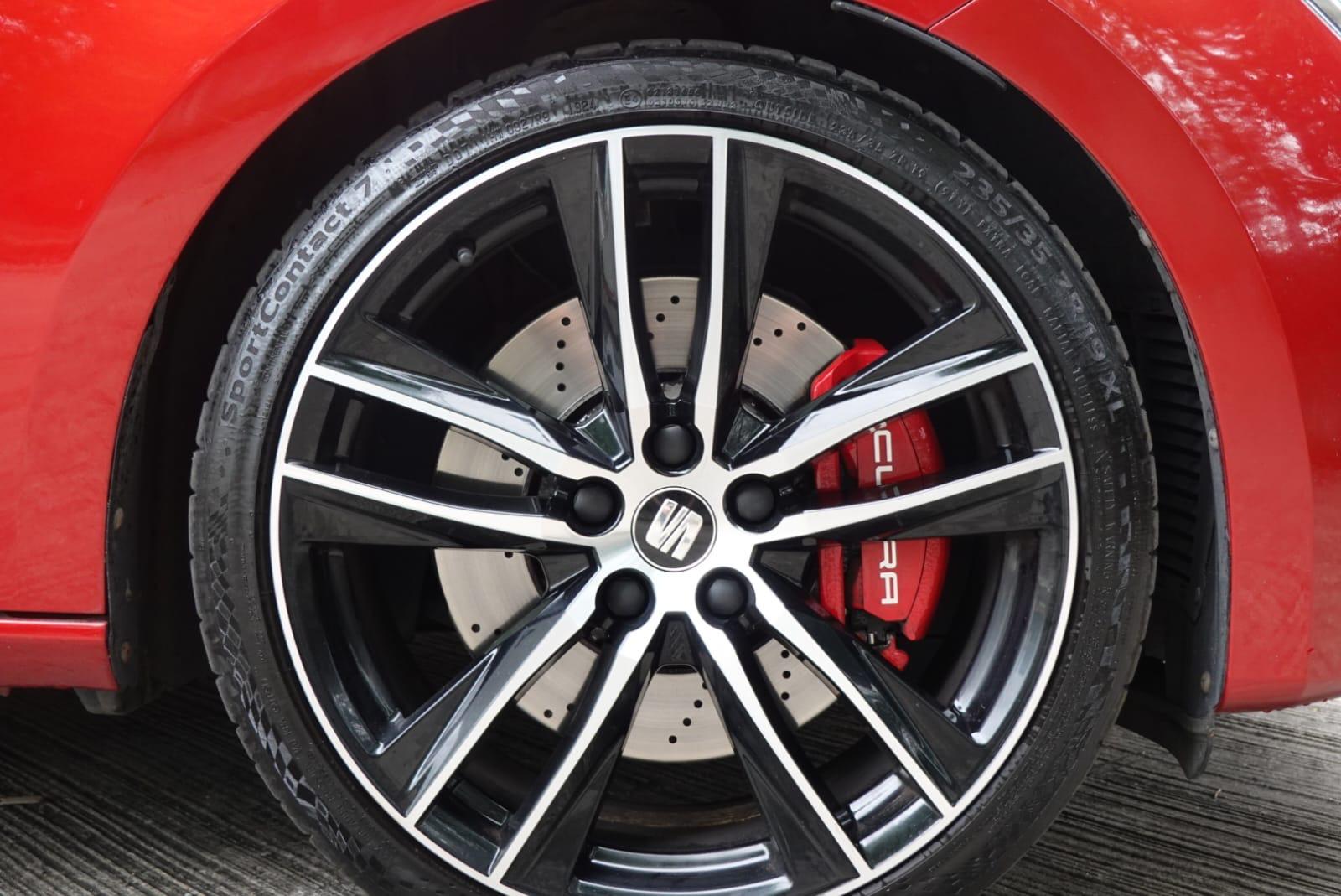 SEAT Leon 2.0 TSI Cupra 300 ST 5dr Petrol DSG 7 Spd 4Drive Euro 6 (s/s) (300 ps)