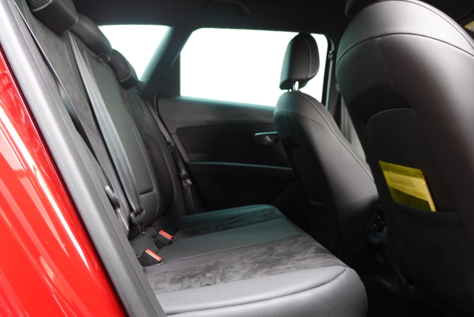 SEAT Leon 2.0 TSI Cupra 300 ST 5dr Petrol DSG 7 Spd 4Drive Euro 6 (s/s) (300 ps)