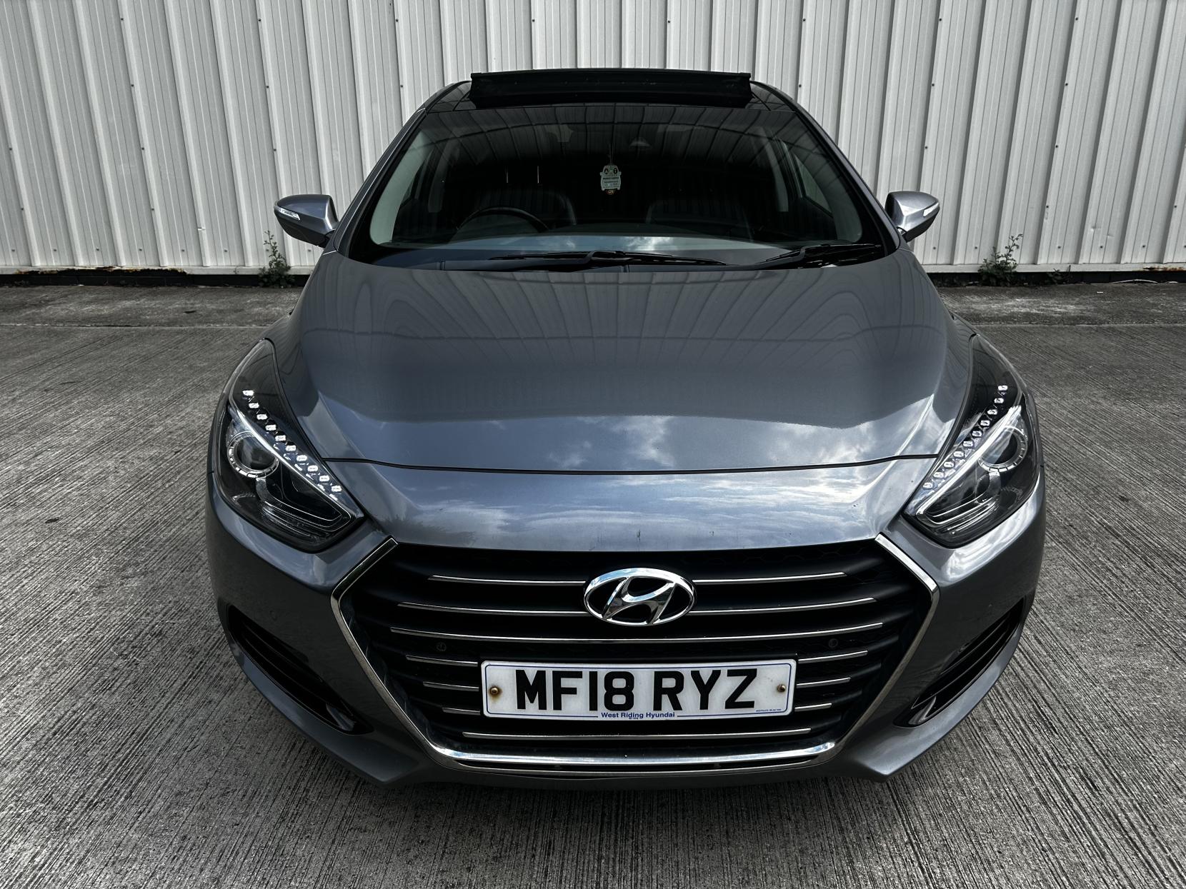 Hyundai i40 1.7 CRDi Blue Drive Premium Saloon 4dr Diesel Manual Euro 6 (s/s) (141 ps)