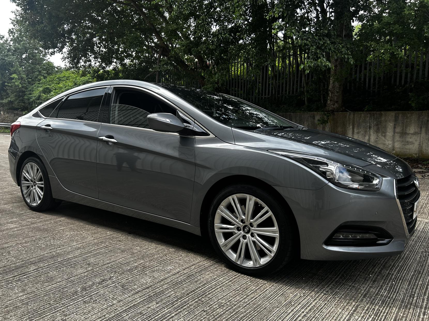 Hyundai i40 1.7 CRDi Blue Drive Premium Saloon 4dr Diesel Manual Euro 6 (s/s) (141 ps)