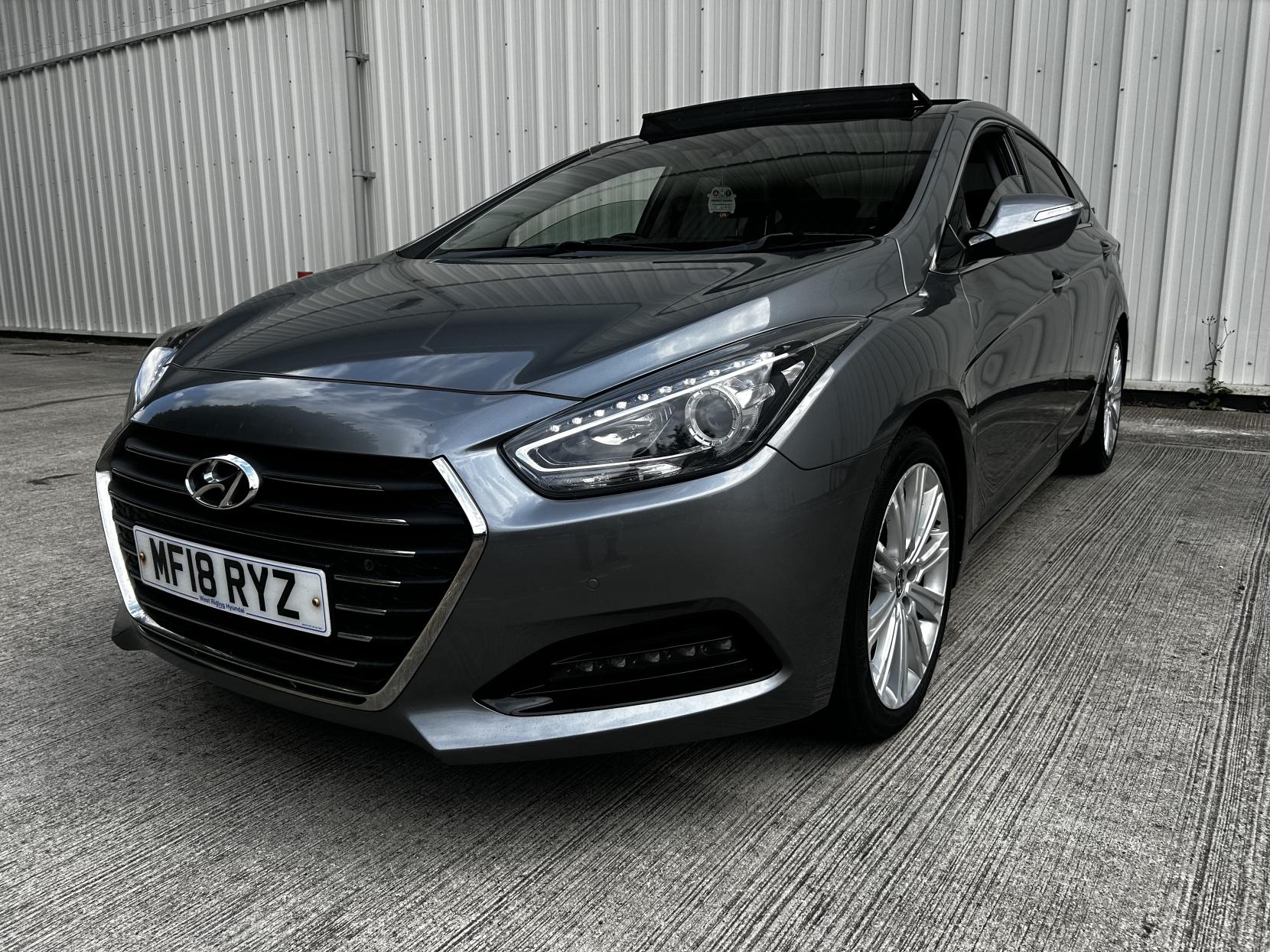 Hyundai i40 1.7 CRDi Blue Drive Premium Saloon 4dr Diesel Manual Euro 6 (s/s) (141 ps)