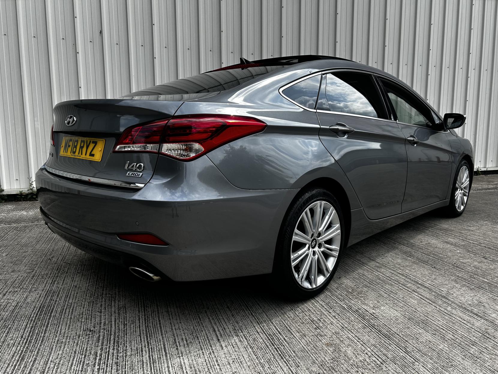 Hyundai i40 1.7 CRDi Blue Drive Premium Saloon 4dr Diesel Manual Euro 6 (s/s) (141 ps)