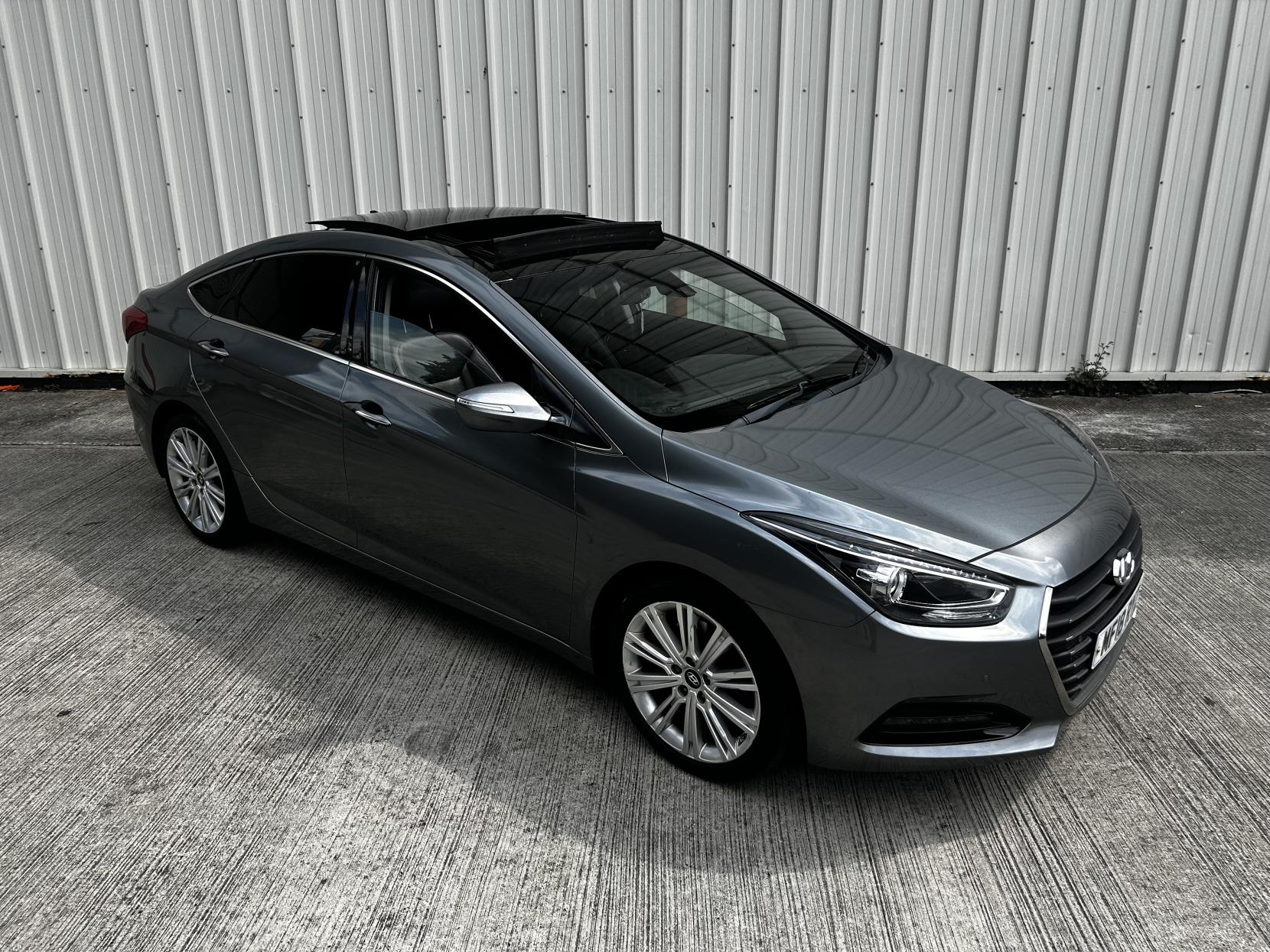 Hyundai i40 1.7 CRDi Blue Drive Premium Saloon 4dr Diesel Manual Euro 6 (s/s) (141 ps)