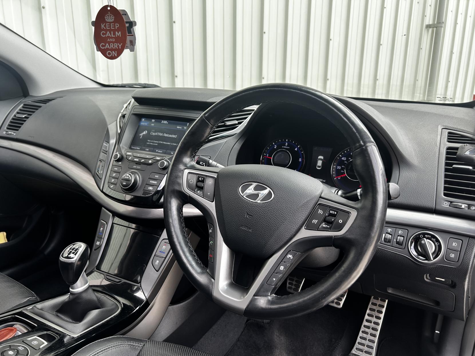 Hyundai i40 1.7 CRDi Blue Drive Premium Saloon 4dr Diesel Manual Euro 6 (s/s) (141 ps)