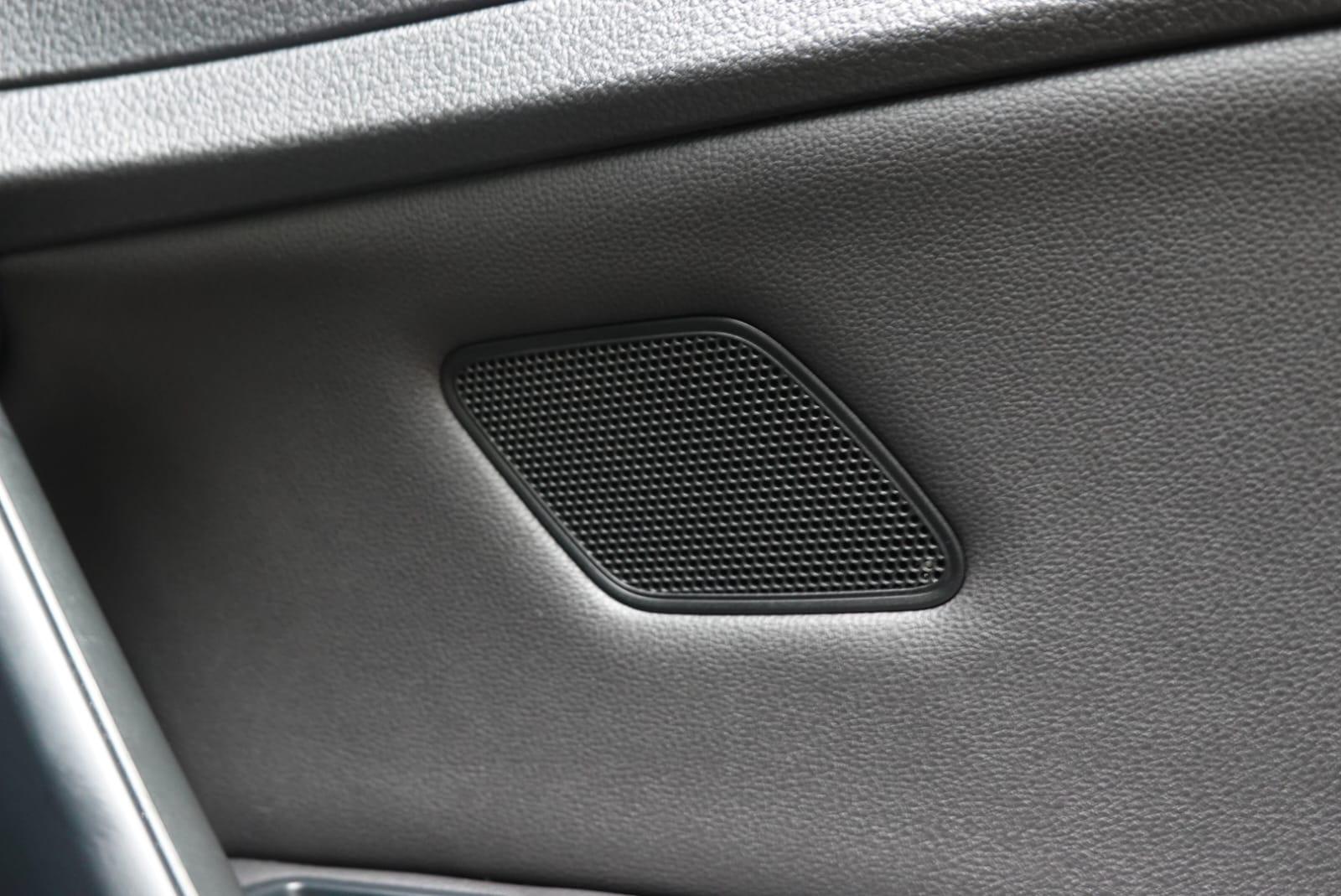 Volkswagen Golf 2.0 TSI BlueMotion Tech R Hatchback 5dr Petrol Manual 4Motion Euro 6 (s/s) (300 ps)