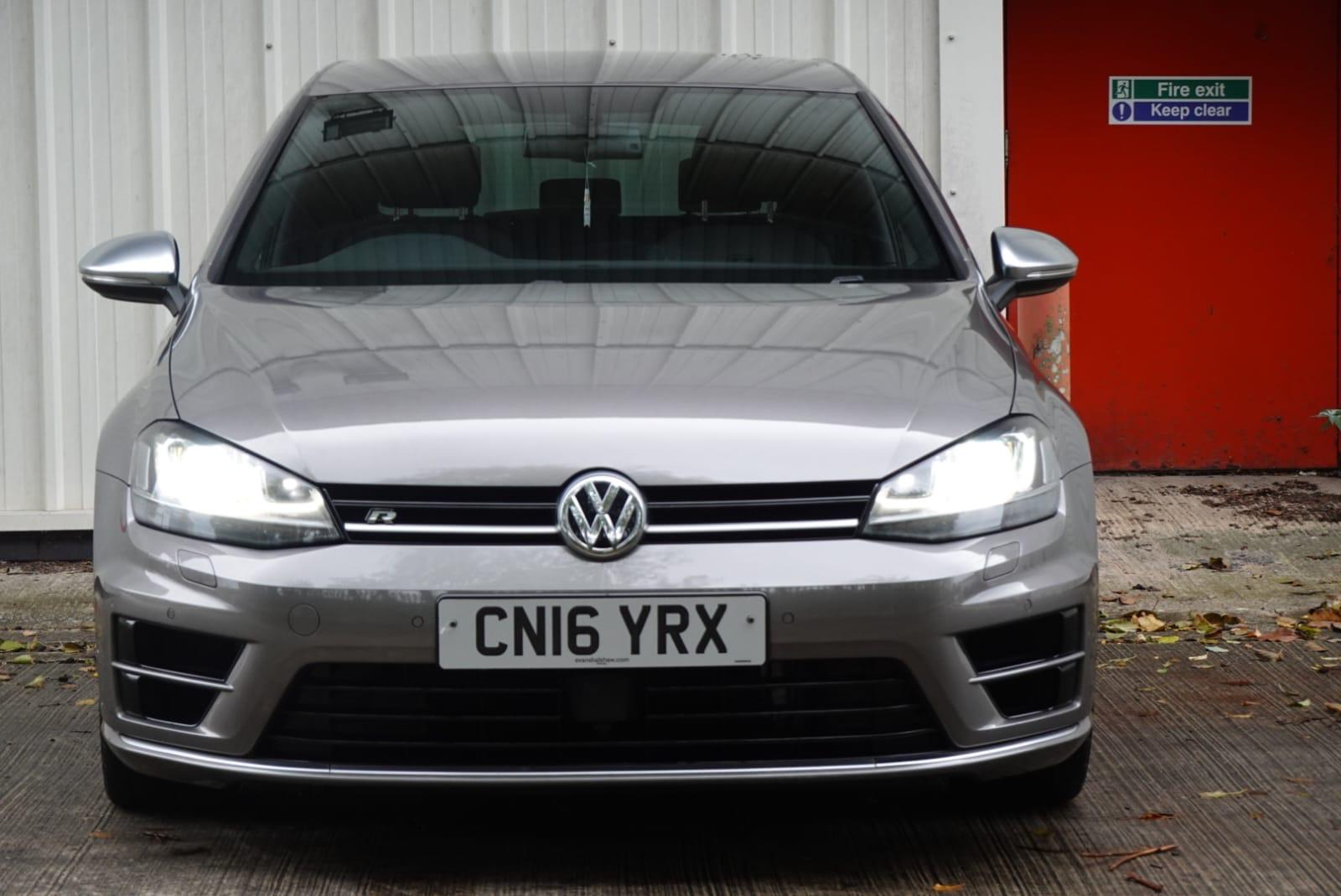 Volkswagen Golf 2.0 TSI BlueMotion Tech R Hatchback 5dr Petrol Manual 4Motion Euro 6 (s/s) (300 ps)