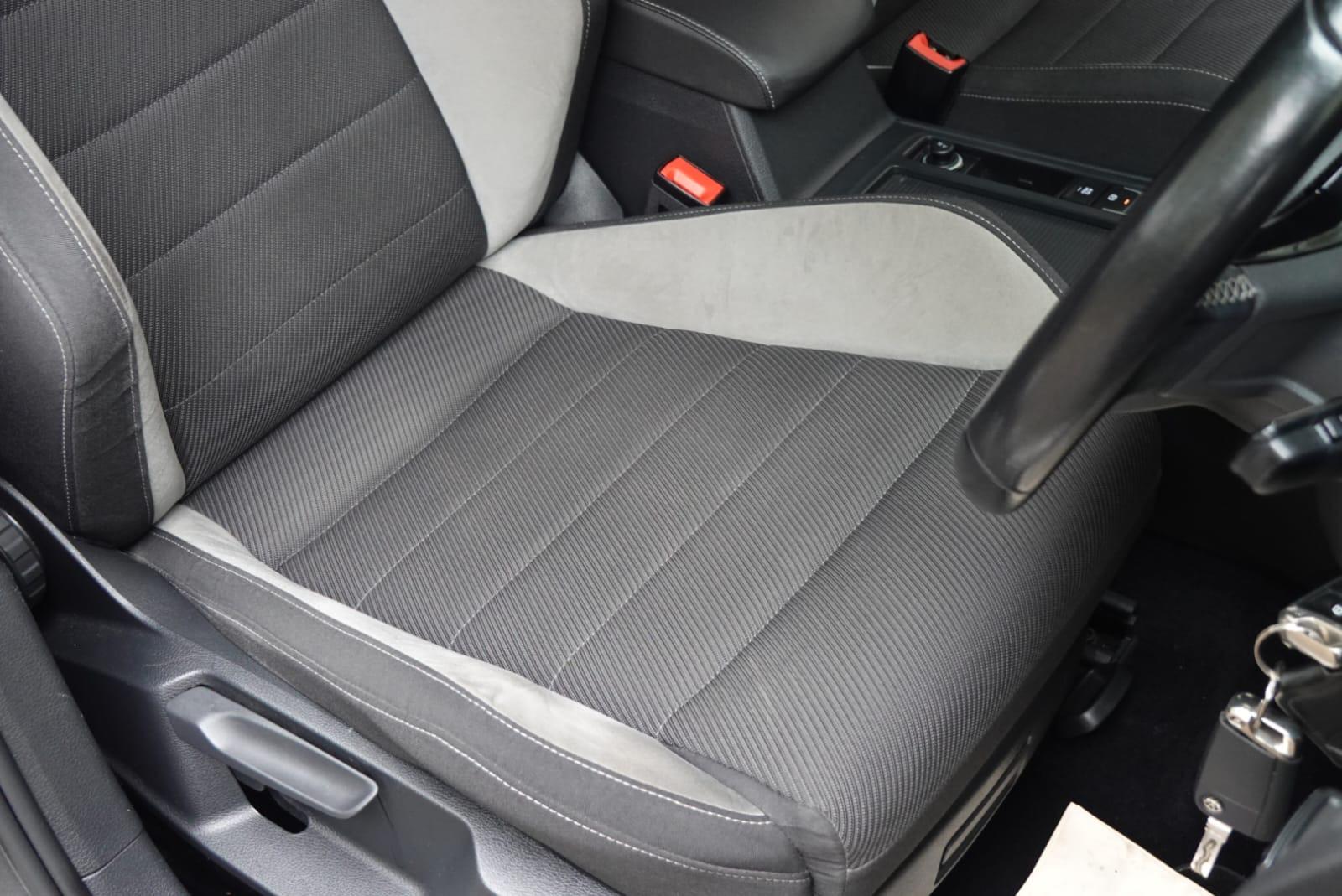 Volkswagen Golf 2.0 TSI BlueMotion Tech R Hatchback 5dr Petrol Manual 4Motion Euro 6 (s/s) (300 ps)