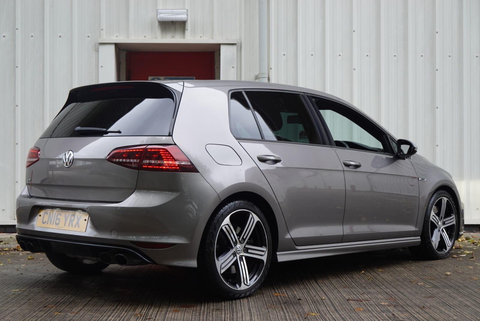 Volkswagen Golf 2.0 TSI BlueMotion Tech R Hatchback 5dr Petrol Manual 4Motion Euro 6 (s/s) (300 ps)