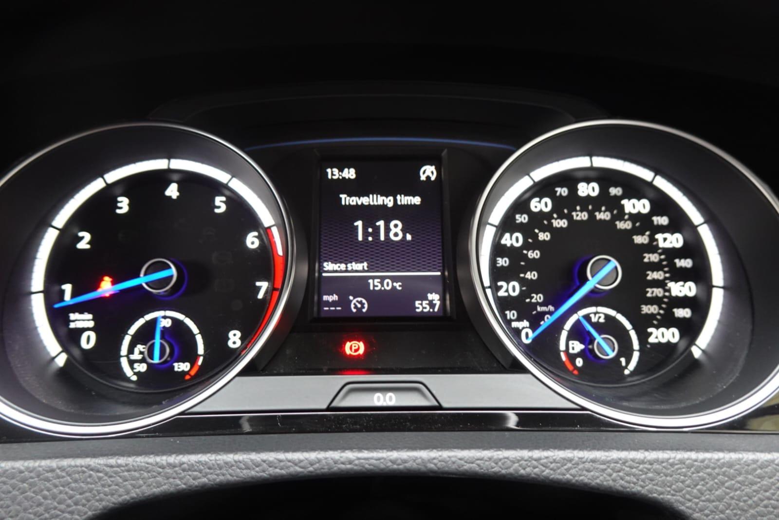 Volkswagen Golf 2.0 TSI BlueMotion Tech R Hatchback 5dr Petrol Manual 4Motion Euro 6 (s/s) (300 ps)