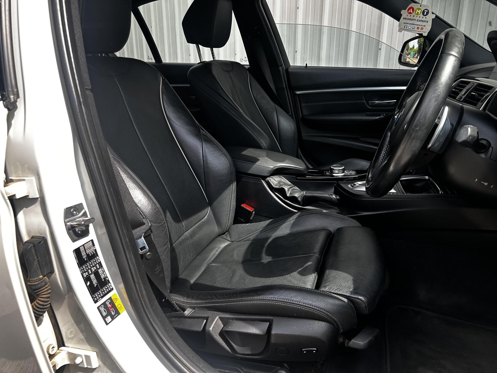 BMW 3 Series 2.0 330e 7.6kWh M Sport Saloon 4dr Petrol Plug-in Hybrid Auto Euro 6 (s/s) (252 ps)