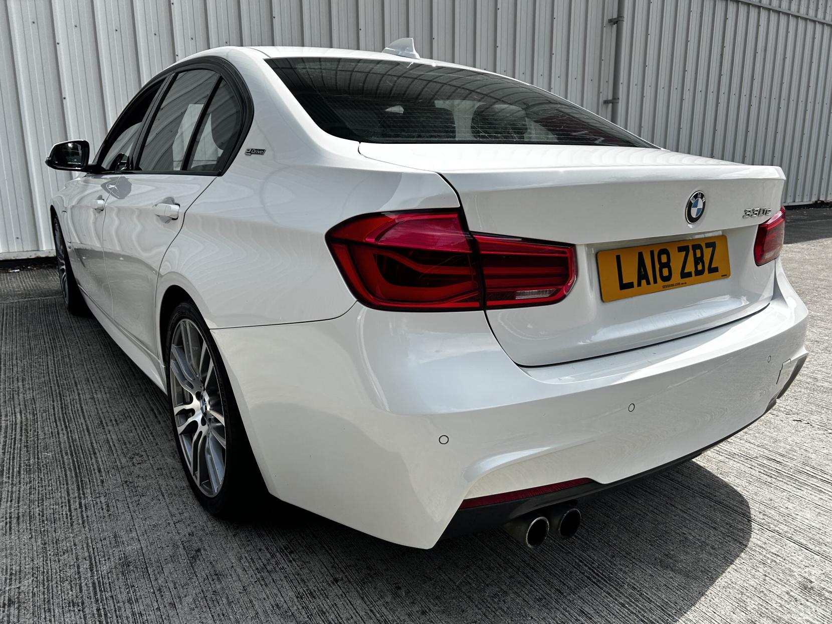 BMW 3 Series 2.0 330e 7.6kWh M Sport Saloon 4dr Petrol Plug-in Hybrid Auto Euro 6 (s/s) (252 ps)