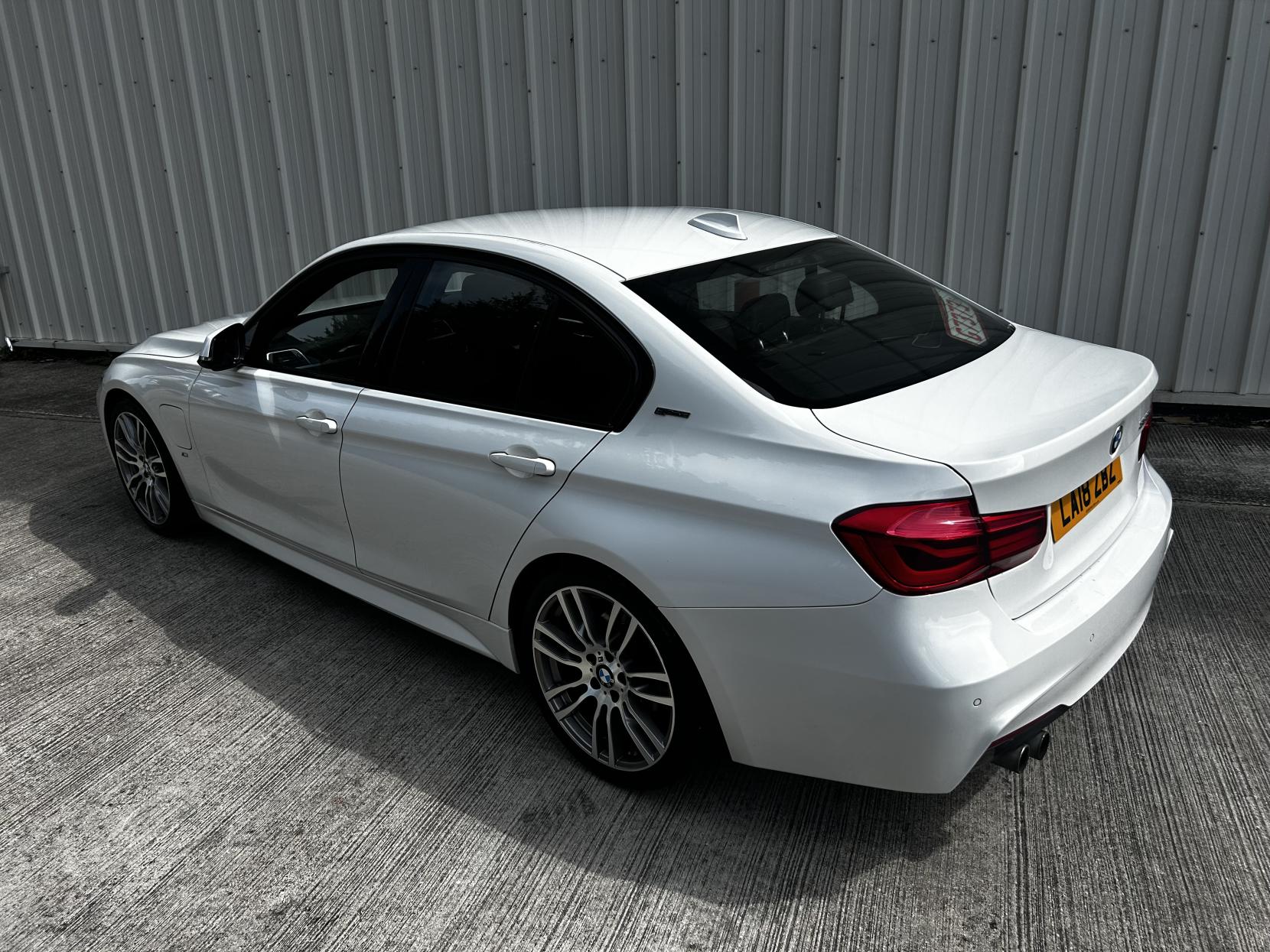 BMW 3 Series 2.0 330e 7.6kWh M Sport Saloon 4dr Petrol Plug-in Hybrid Auto Euro 6 (s/s) (252 ps)