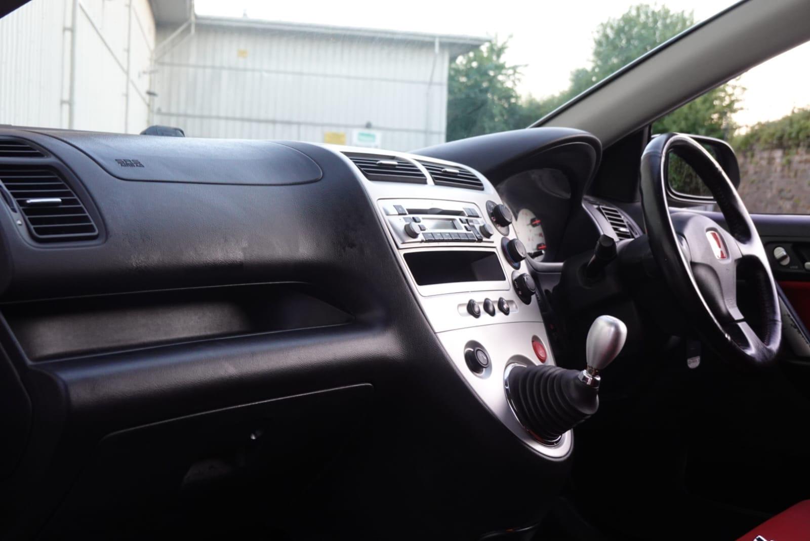 Honda Civic 2.0 i-VTEC Type R Hatchback 3dr Petrol Manual (212 g/km, 197 bhp)