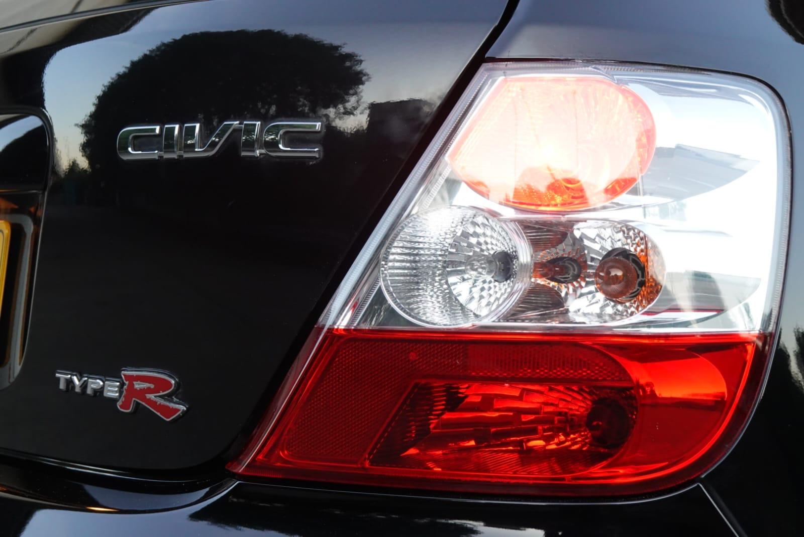Honda Civic 2.0 i-VTEC Type R Hatchback 3dr Petrol Manual (212 g/km, 197 bhp)