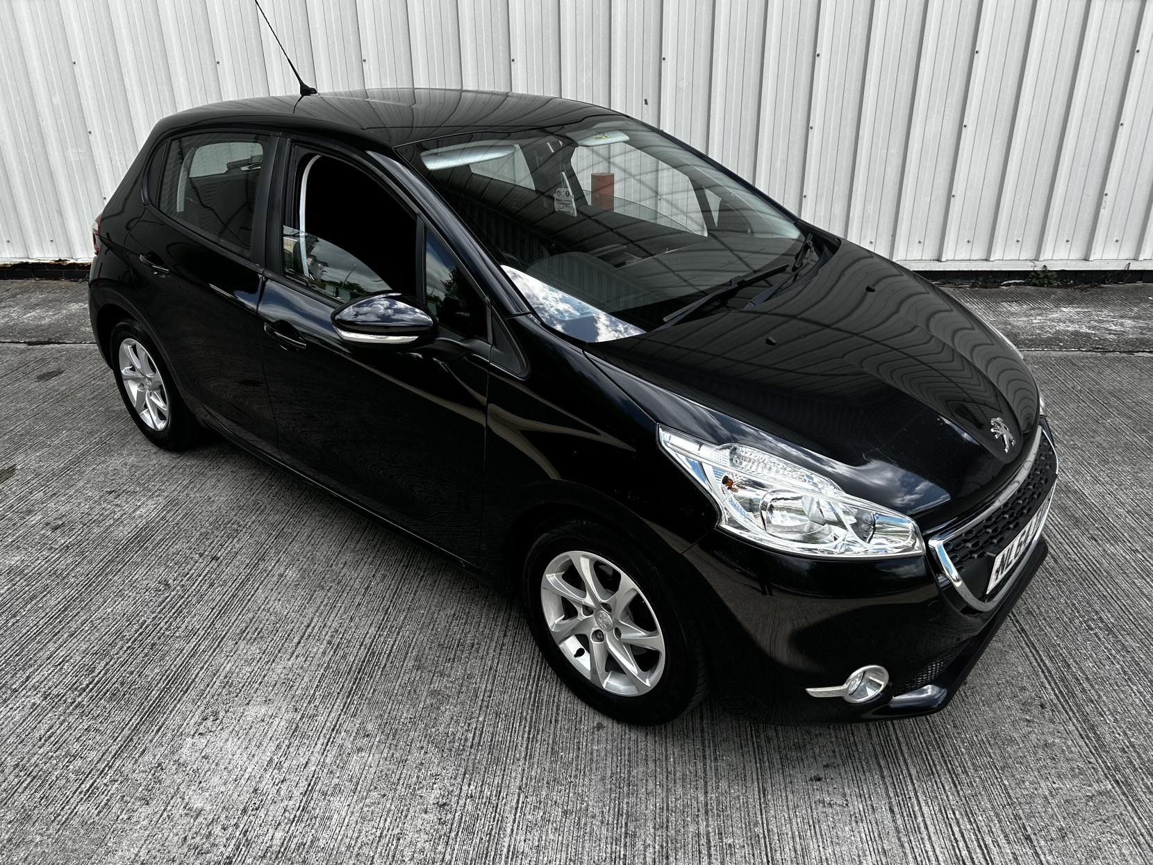 Peugeot 208 1.2 VTi PureTech Active Hatchback 5dr Petrol Manual Euro 5 (82 ps)