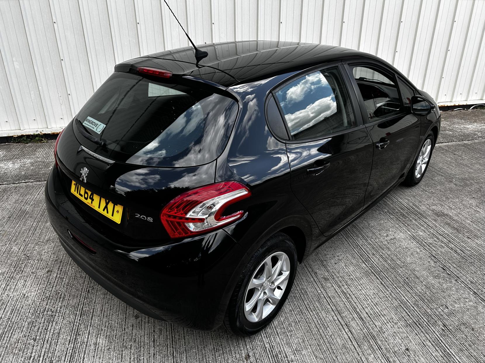 Peugeot 208 1.2 VTi PureTech Active Hatchback 5dr Petrol Manual Euro 5 (82 ps)