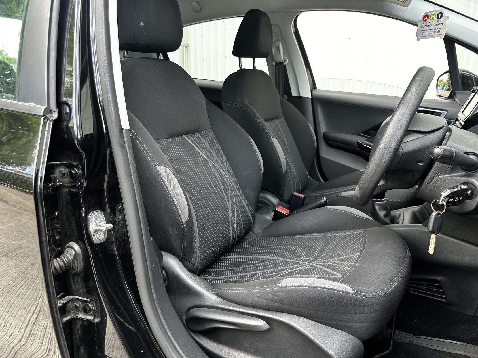Peugeot 208 1.2 VTi PureTech Active Hatchback 5dr Petrol Manual Euro 5 (82 ps)