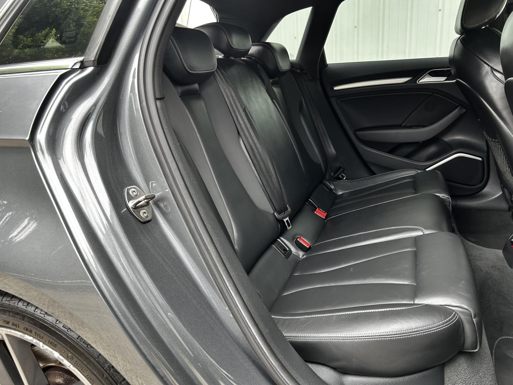 Audi S3 2.0 TFSI Sportback 5dr Petrol S Tronic quattro Euro 6 (s/s) (300 ps)