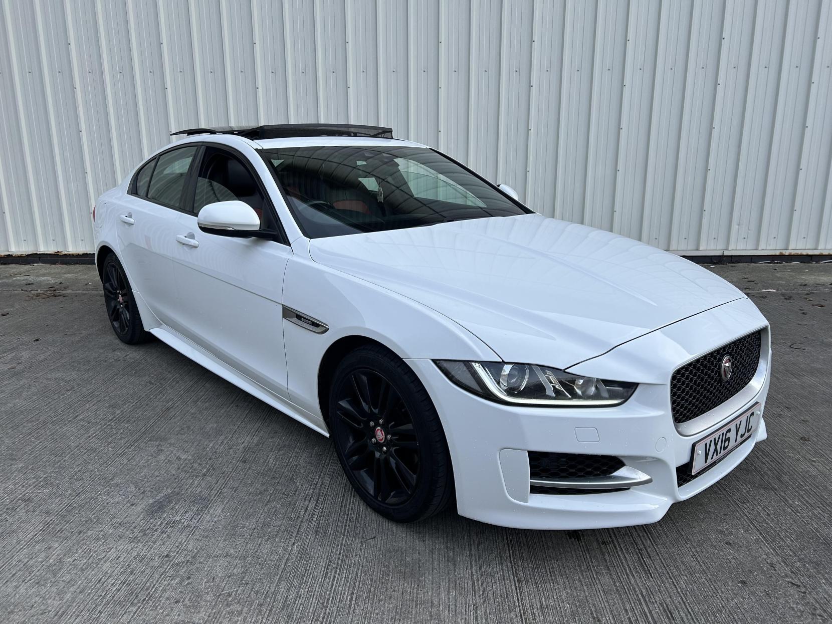 Jaguar XE 2.0d R-Sport Saloon 4dr Diesel Auto Euro 6 (s/s) (180 ps)