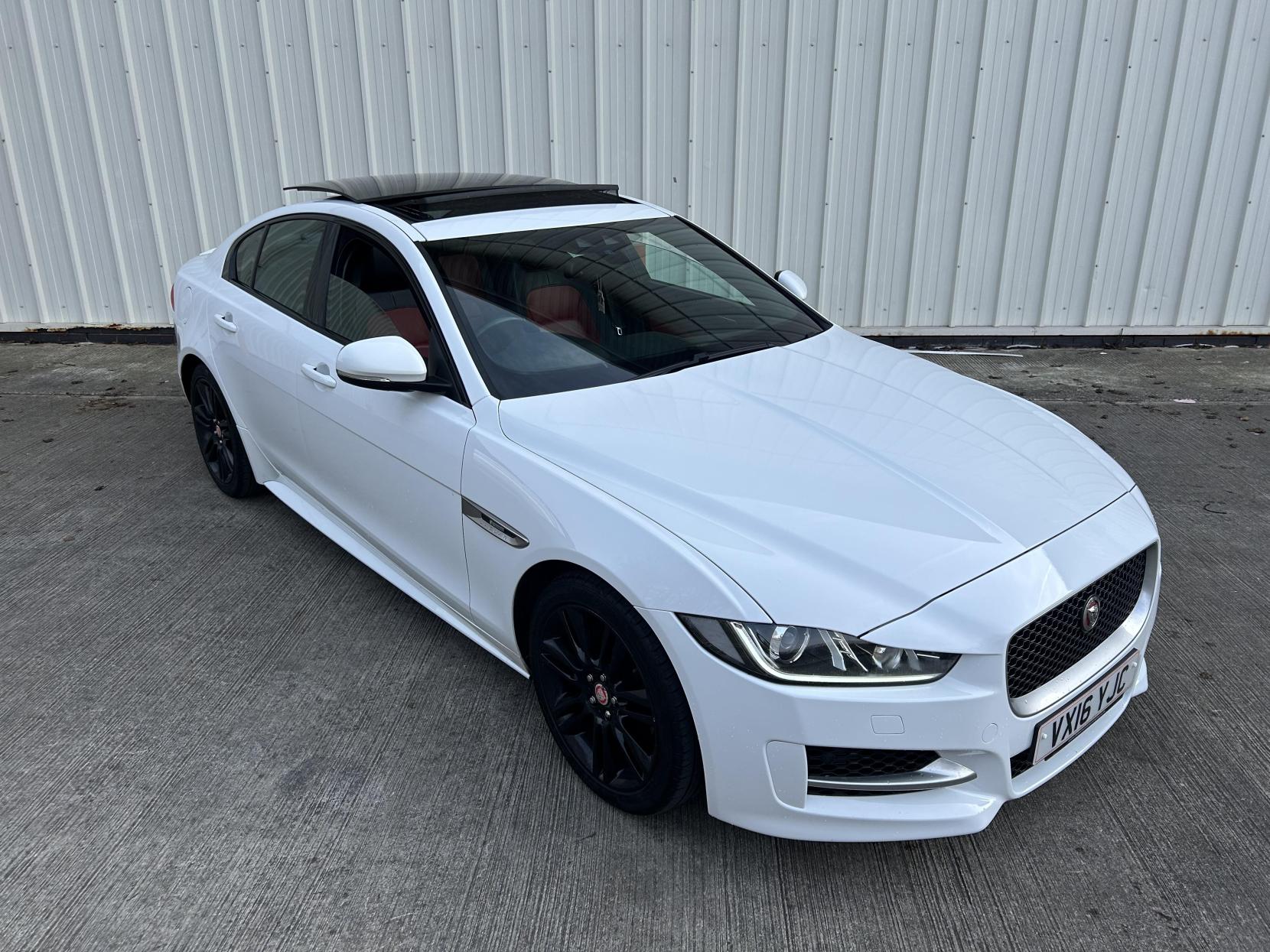 Jaguar XE 2.0d R-Sport Saloon 4dr Diesel Auto Euro 6 (s/s) (180 ps)