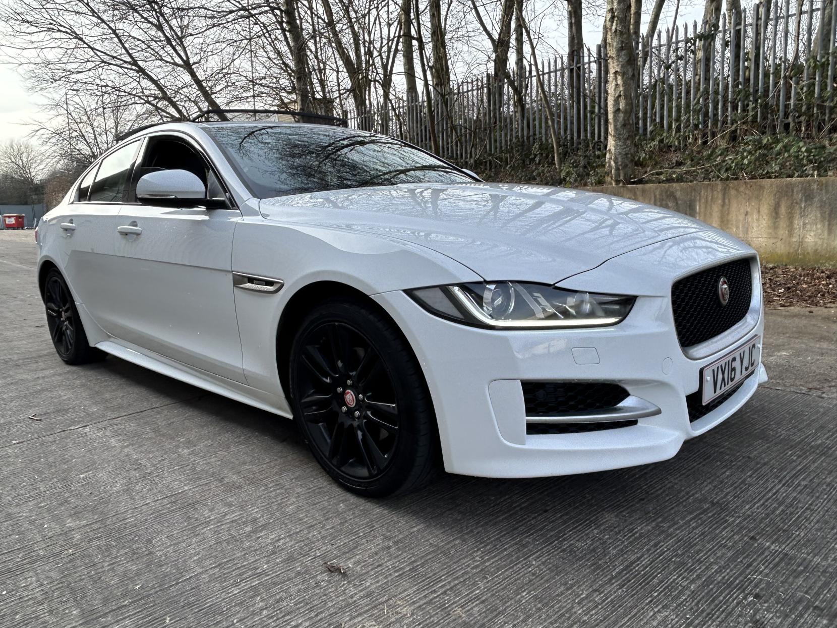 Jaguar XE 2.0d R-Sport Saloon 4dr Diesel Auto Euro 6 (s/s) (180 ps)