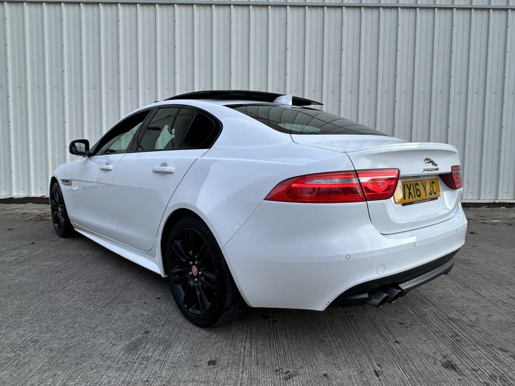 Jaguar XE 2.0d R-Sport Saloon 4dr Diesel Auto Euro 6 (s/s) (180 ps)