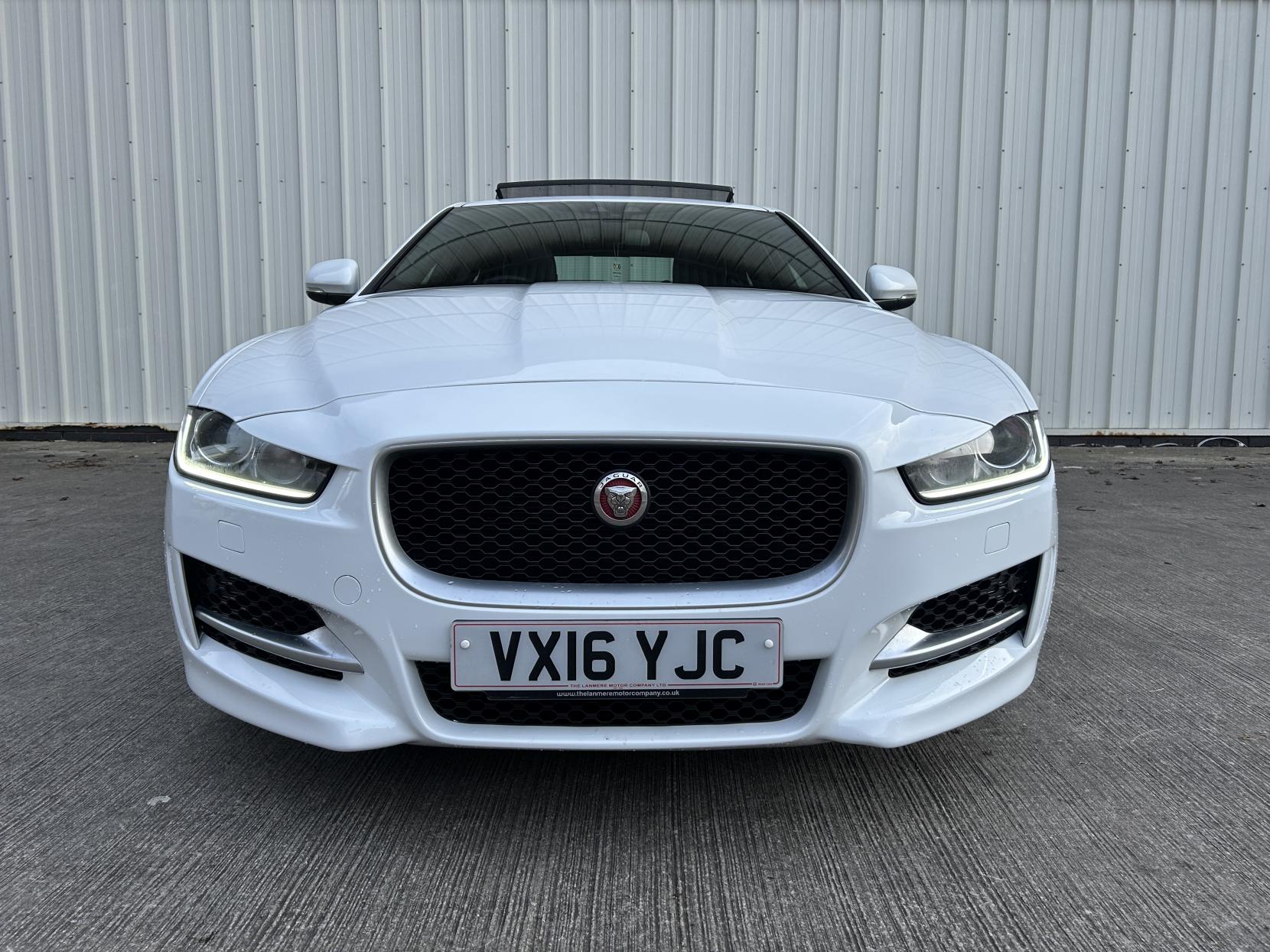 Jaguar XE 2.0d R-Sport Saloon 4dr Diesel Auto Euro 6 (s/s) (180 ps)