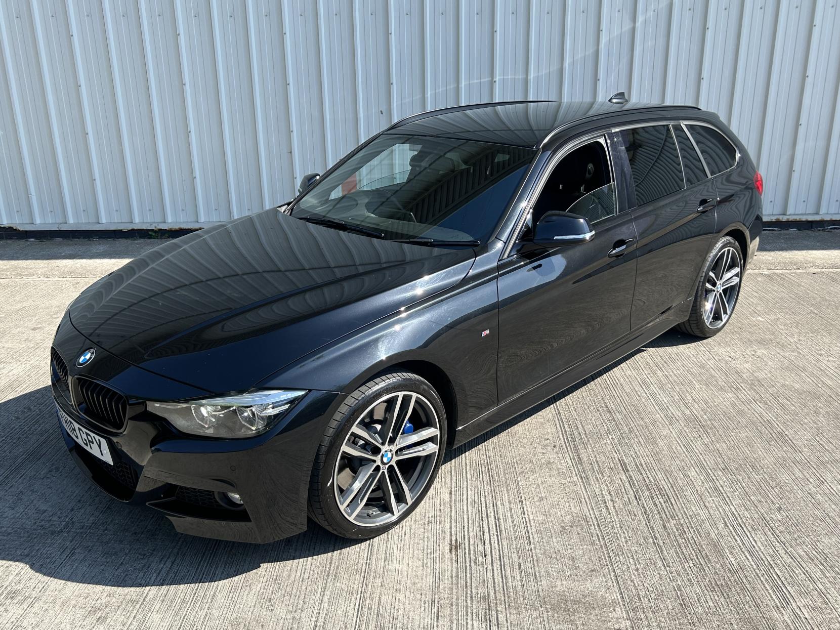 BMW 3 Series 3.0 330d M Sport Shadow Edition Touring 5dr Diesel Auto xDrive Euro 6 (s/s) (258 ps)