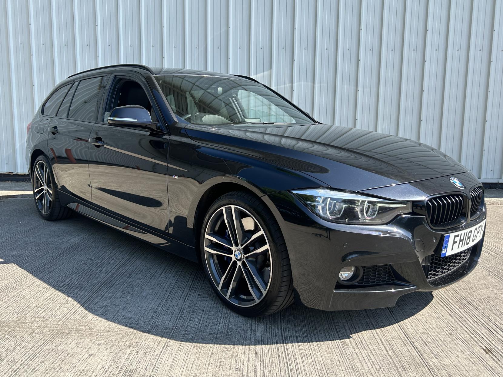 BMW 3 Series 3.0 330d M Sport Shadow Edition Touring 5dr Diesel Auto xDrive Euro 6 (s/s) (258 ps)