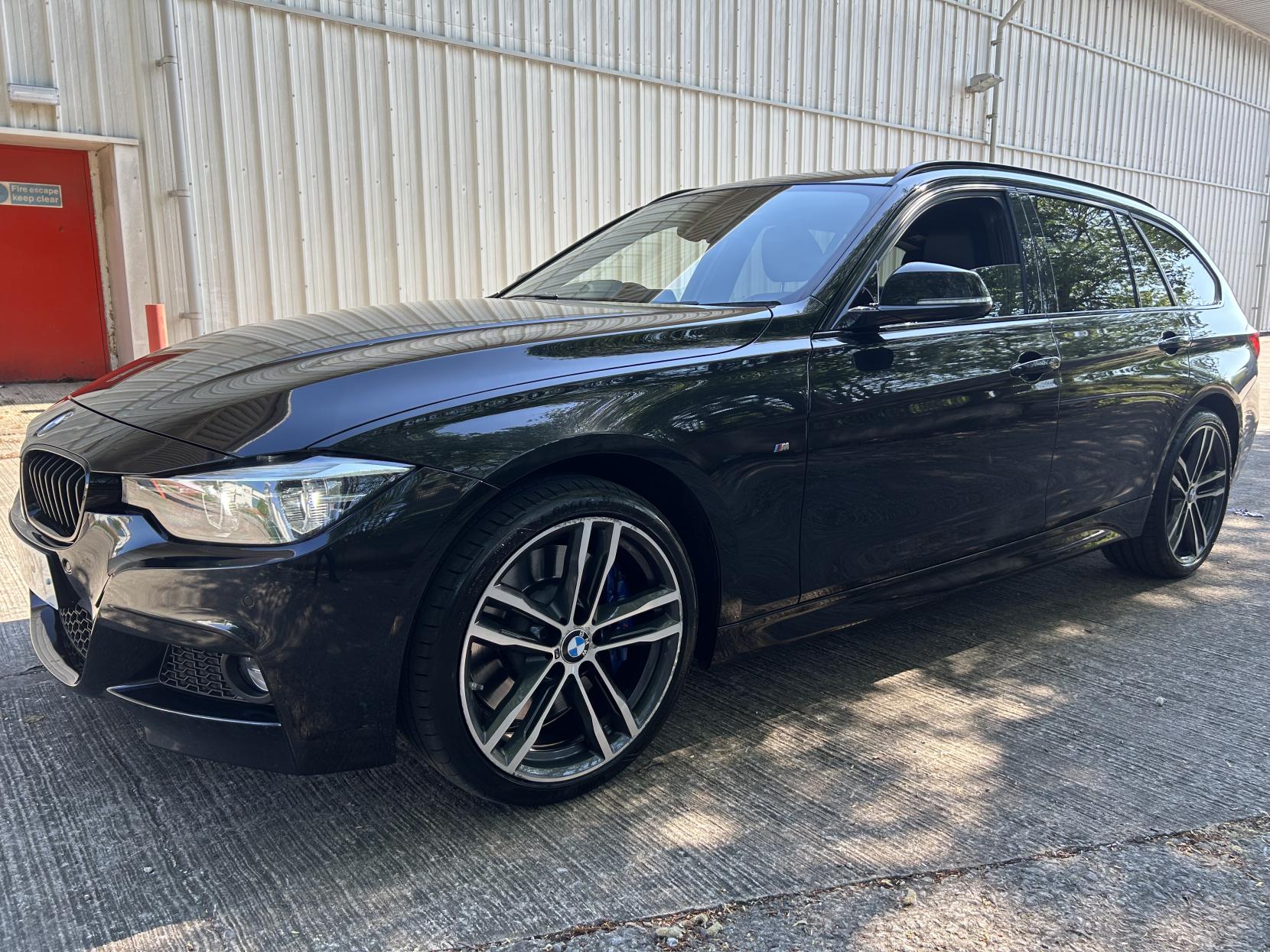 BMW 3 Series 3.0 330d M Sport Shadow Edition Touring 5dr Diesel Auto xDrive Euro 6 (s/s) (258 ps)