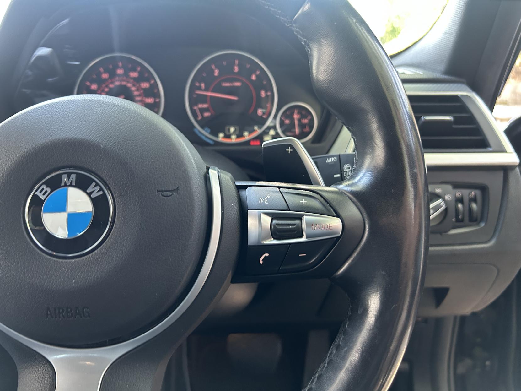BMW 3 Series 3.0 330d M Sport Shadow Edition Touring 5dr Diesel Auto xDrive Euro 6 (s/s) (258 ps)
