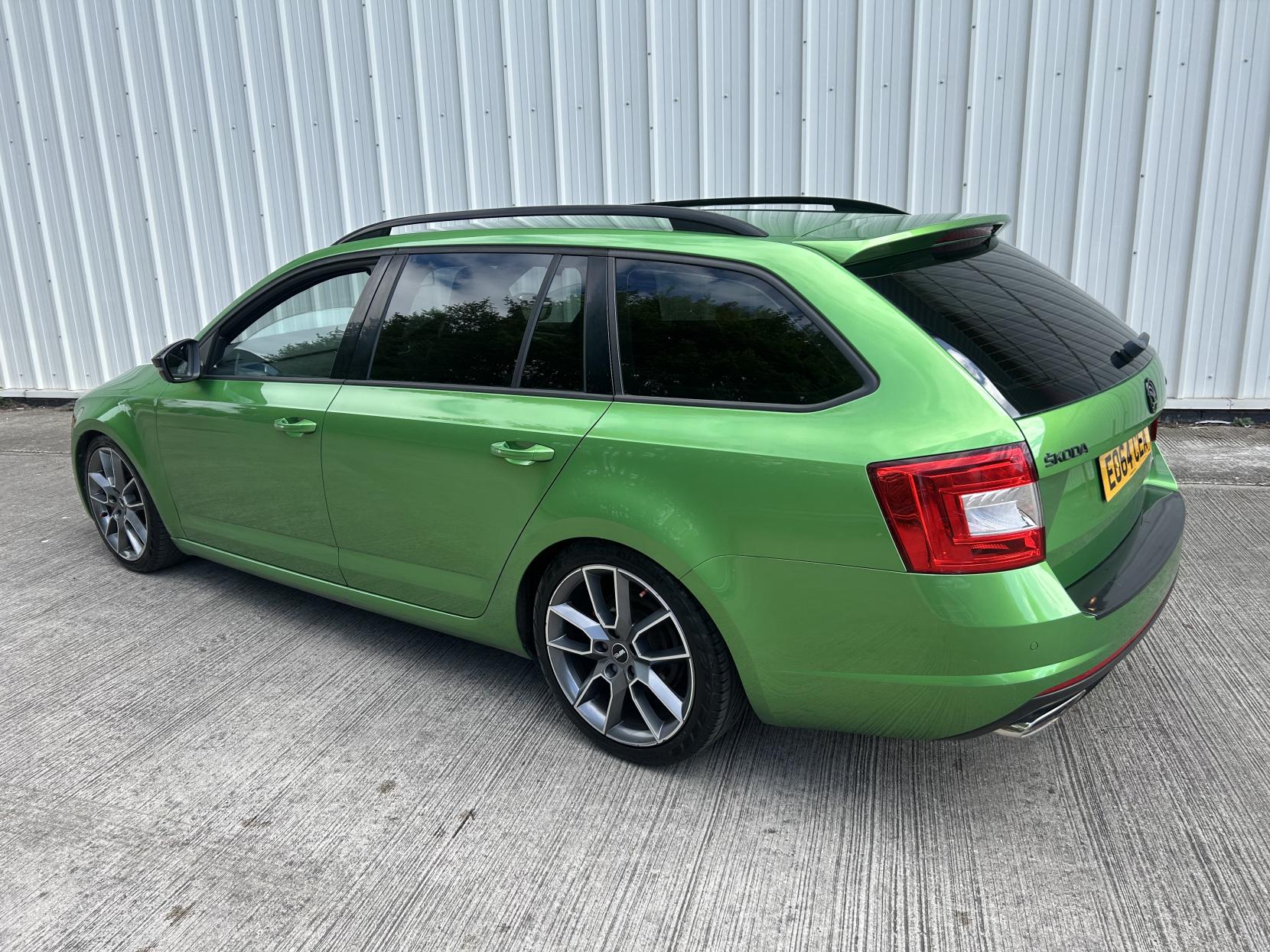 Skoda Octavia 2.0 TDI vRS Estate 5dr Diesel DSG Euro 5 (s/s) (184 ps)