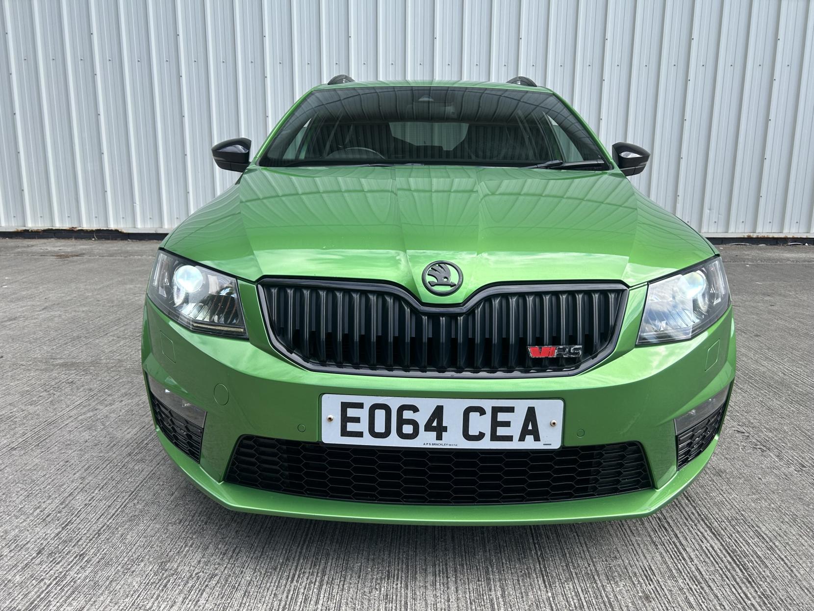 Skoda Octavia 2.0 TDI vRS Estate 5dr Diesel DSG Euro 5 (s/s) (184 ps)