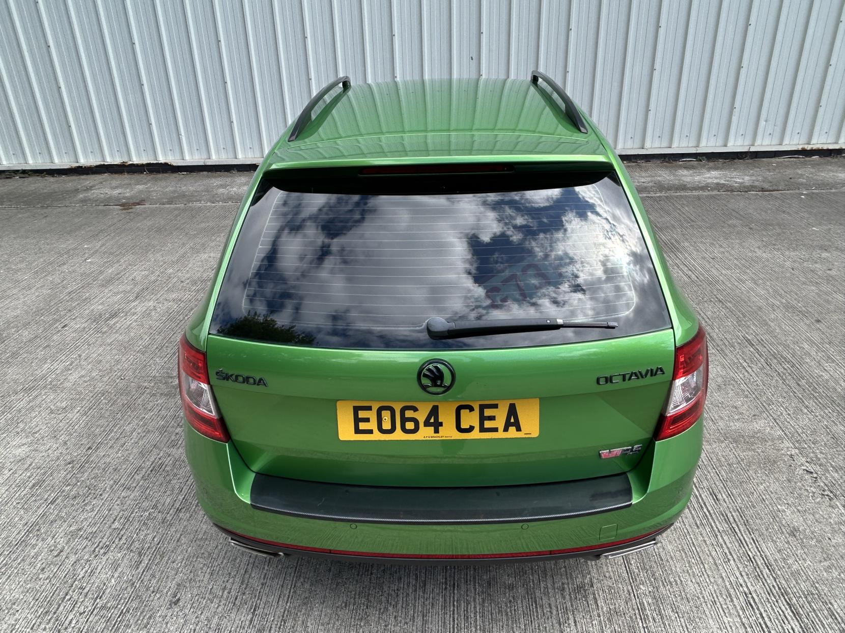 Skoda Octavia 2.0 TDI vRS Estate 5dr Diesel DSG Euro 5 (s/s) (184 ps)